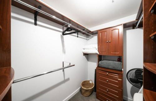 Modern Downtown Top Floor Penthouse With Bay Views - Foto 21