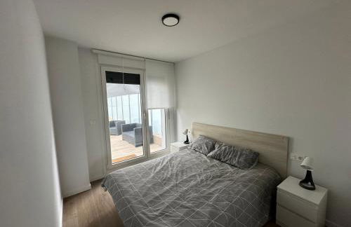 Apartamento con Terraza y Parking, para temporada, minimo un mes - Foto 33