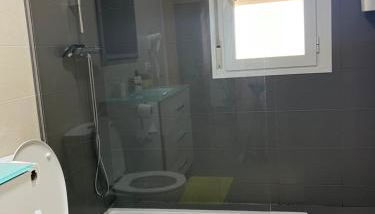 appartement neuf et bien placé - Foto 2