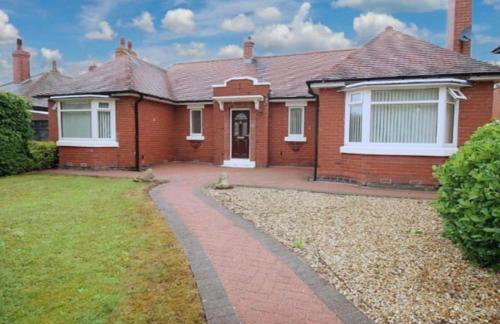 Spacious Dinnington bungalow - Foto 1