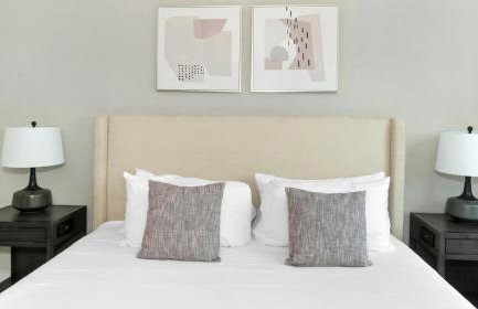 Landing Spectacular 2BD Pool Clubhouse - Foto 14