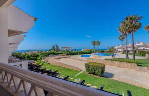 Amazing View With Pool - Photo 9