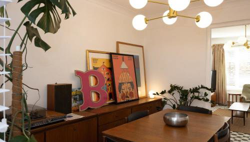 Cosy mid century Stockport with views, dog walks, woodburner - Foto 5