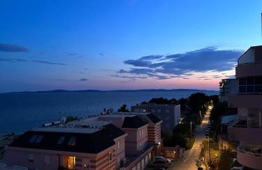 Dora Sunset Sea View Apartment with Balcony - Photo 30