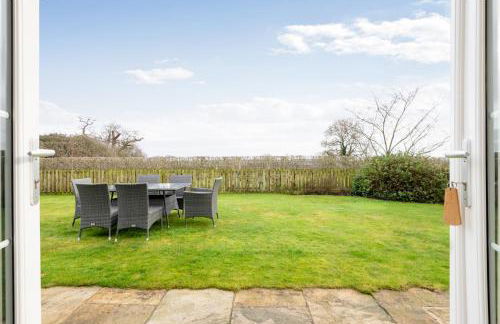 The Country Lodge at Hill House Farm Cheshire - Photo 24