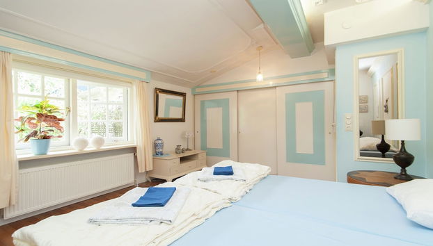 Holiday Home in Schoorl Near Forest & Beach - Photo 5, Chambre