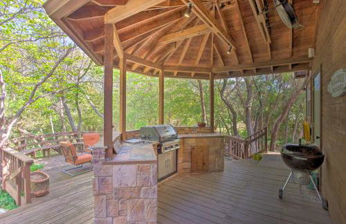 Lake Granbury Getaway! Family Home with Deck and Games - Foto 2