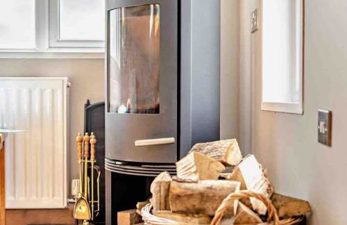 Drovers Lodge, farm retreat in rural Lanarkshire, family and pet friendly, onsite craft distillery, perfect location for exploring central Scotland - Foto 16