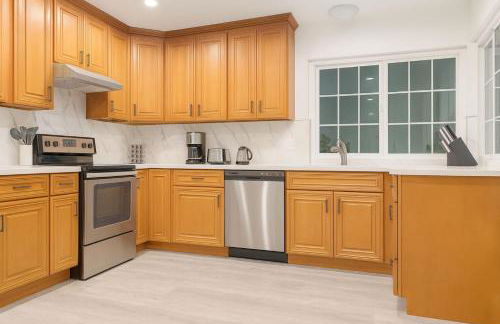 Marbella Lane - 4BR Alluring Home - Foto 8