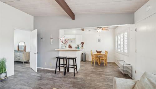 Beautiful 1 Bed Beach Condo #224 - Photo 2