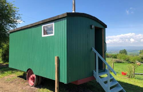 The Bothy and Wagon at Pitmeadow Farm - Photo 1