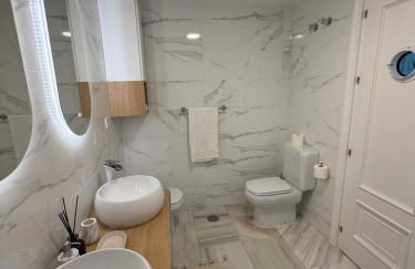 Marbella Suite - Photo 36