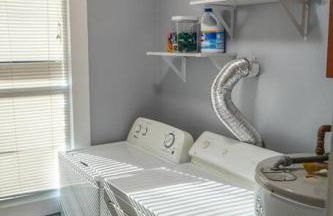 Historic Coastal Haven- Pet Friendly Fast Wi-Fi - Foto 25