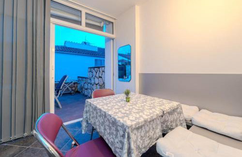 Boba lovely apartment close to Zrce beach - Foto 8