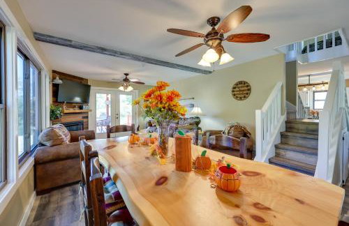 Riverfront Arkansas Abode - Furnished Deck and Grill - Foto 6