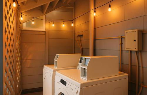 Golden Twilight 1 bed Pet-friendly, Large backyard - Foto 4