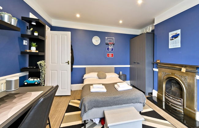 Stylish Family Home by Twickenham Stadium by Underthedoormat - Foto 11