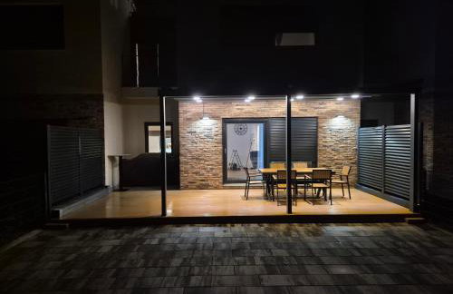 House AGAPE near Zagreb with rooftop jacuzzi - Foto 2