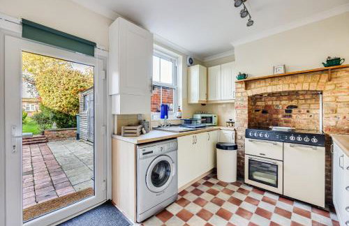 West Street House with Free Parking, Smart TV and Fast Wifi by Yoko Property - Foto 14