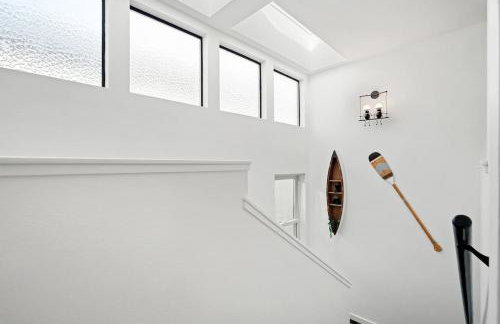 Spacious 5BR Coastal Retreat - 8 Beds Beach & Golf - Old - Photo 34