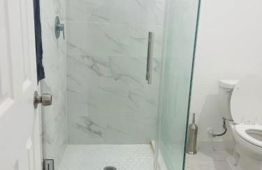 3BR Townhome 15mins from Downtown Sleeps 6 - Foto 48