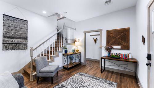 River Hotel Groups Main Street Games Firepit - Foto 1, Lobby or reception