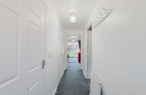 Grantham Stays, 3BR Home, Long Work Stays & Parking - Foto 17