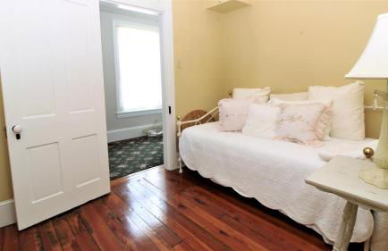 207 Howard Street - The "Schapteau" - Foto 26