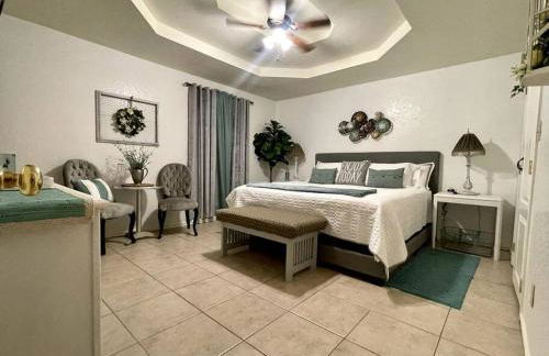 Rest, Relax & enjoy the entire cozy vacational home! - Photo 3