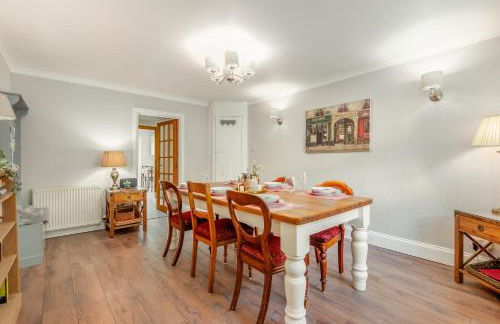 Charming Cardoon Cottage in Beautiful Village - Photo 8