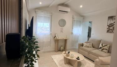 Suite Elégance, Design, Calme, Clim et Parking - Foto 1