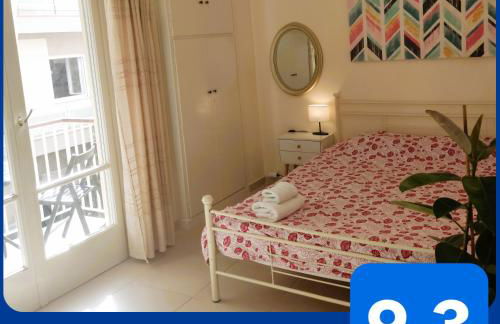 Next to Metro! Bright Apartment with Fully Equipped Kitchen - Foto 1