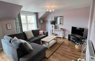 A Modern 2 Bedroom Apartment with Beautiful Views - Foto 1