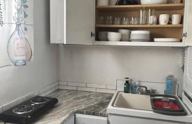 Cozy Garden 4BR1BA Lower Unit Ocean Mountain Views with doggies EV Charging - Foto 3