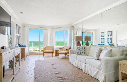 Hutchinson Island Beach Condo - Photo 19
