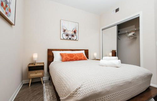 Gorgeous studio steps from The Groove - Foto 18