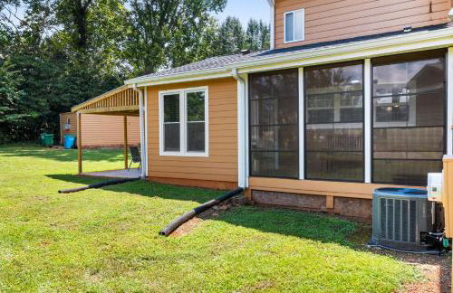 Lilburn Gateway with Game Loft, Fire Pit, Stone Mountain - Foto 64