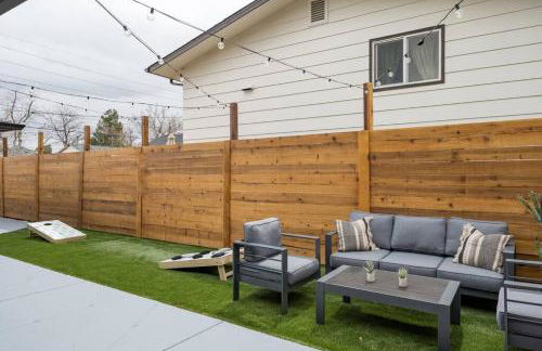 Wild West Disco Haus 2! New Hot Tub, Patio + Gym - Foto 37