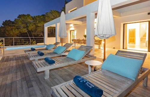 Modern Villa with Seaviews Sleeps 14 - Foto 63