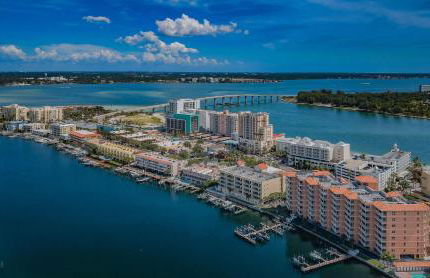 Waterfront Breeze Condo - Photo 44