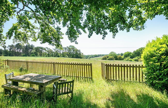 Lodge Farm - Stunning 3 BD with Garden - Foto 13