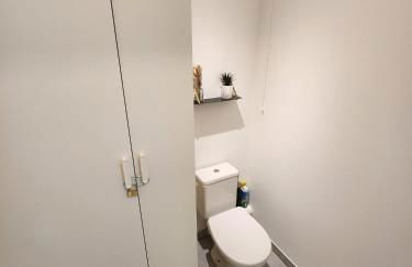 Appt 2 chambres au calme - jardin privé - Metro D, Eurexpo, Groupama Stadium - Foto 16