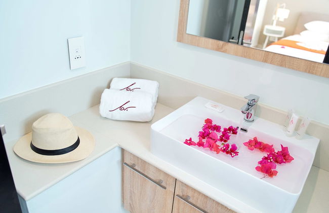 Ocean Legends Beachfront Suites - Foto 26