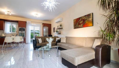 Greek Style Ground Floor Apartment & Pool - Foto 2