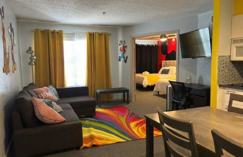 Whimsical Condo 1.5M from Disney - Foto 71