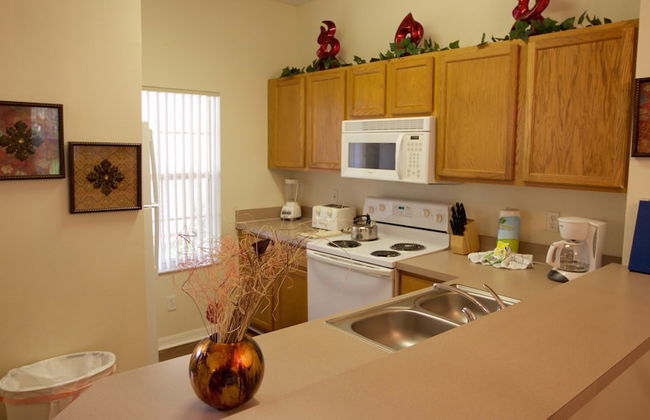 Norwich Townhome at Emerald Island - Foto 7