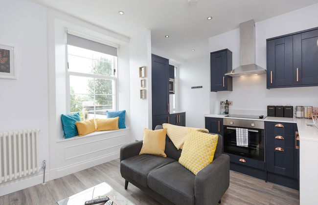 Dollar Apartments at 39 - Photo 17