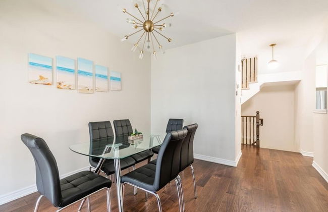 3BR 2 5BA Townhome 1 min to the Beach BBQ Parking - Foto 4