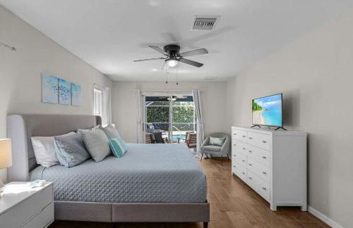 Sunny 4BR with Screened in Pool and Lanai - Foto 32