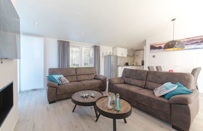 2 bedroom House in Wemeldinge with garden and terrace - Photo 2